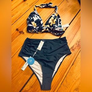 New! CUPSHE Floral/Navy Women's Halter Bikini Ruched High Waisted Swimsuit